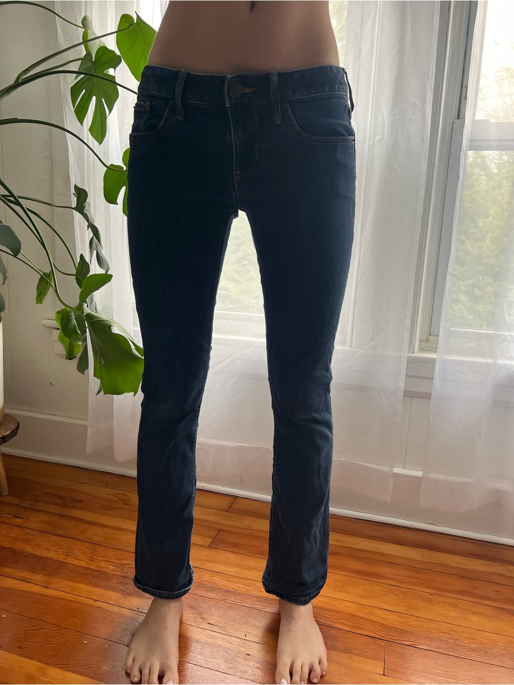 Women’s Skinny Jeans in Dark Indigo - Slim Fit